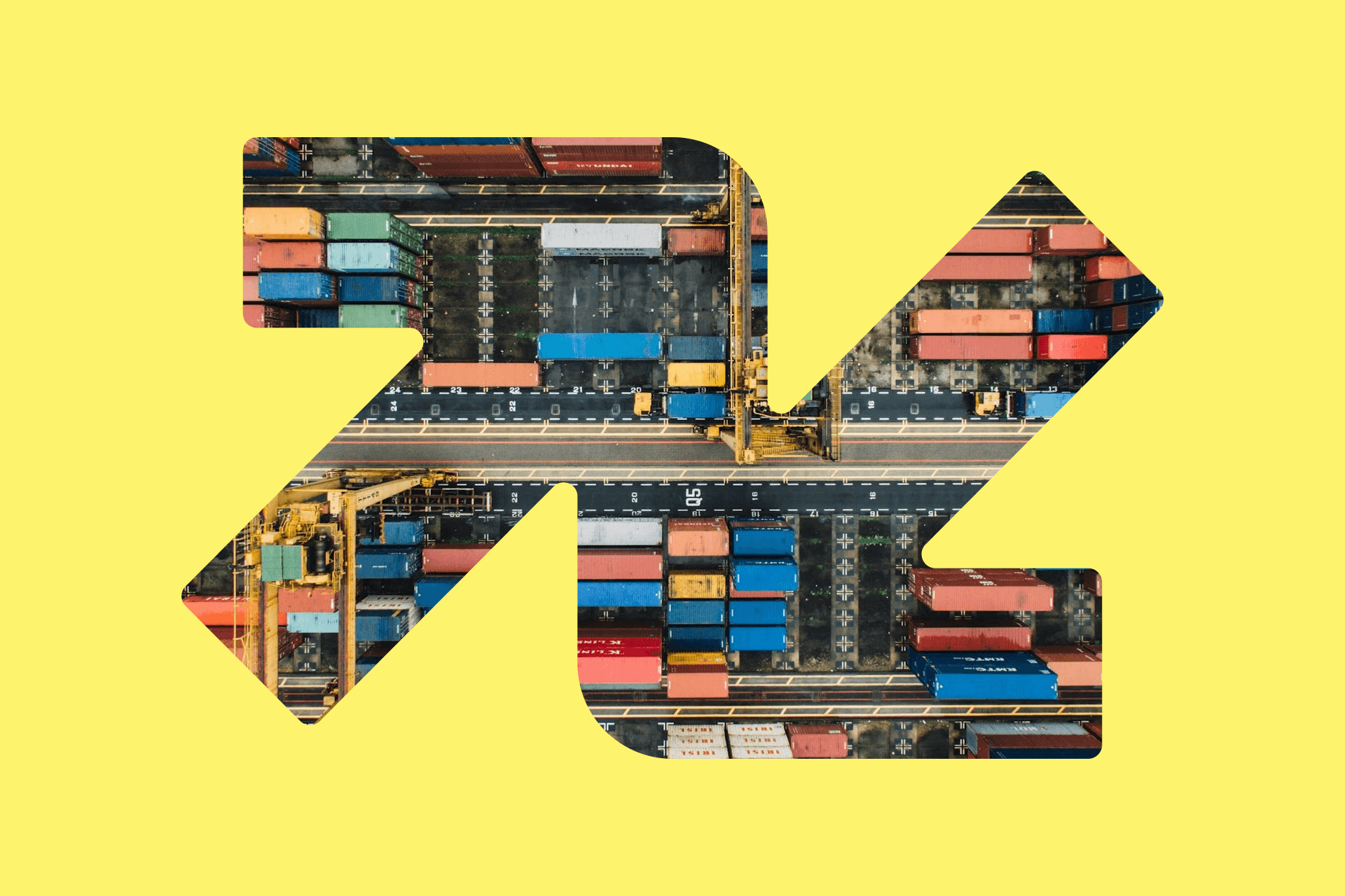 Smartroute logistics operations - shipping containers at port